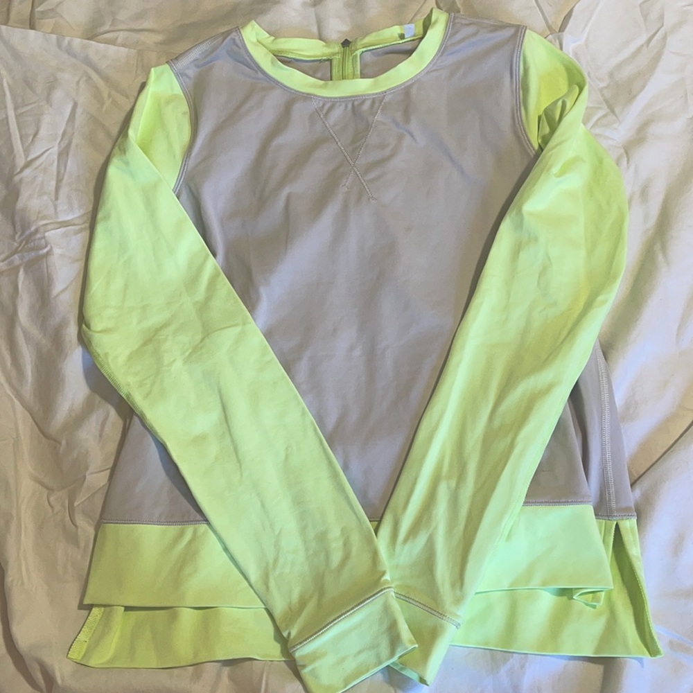 Lululemon “Run: Warm Up Crew” long sleeve size 6